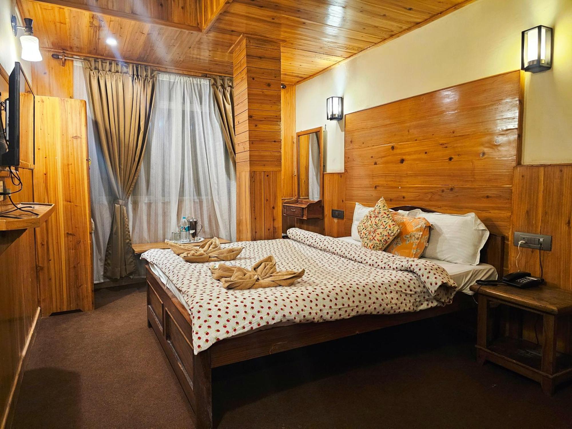 Golden Orchid Hotel 5*